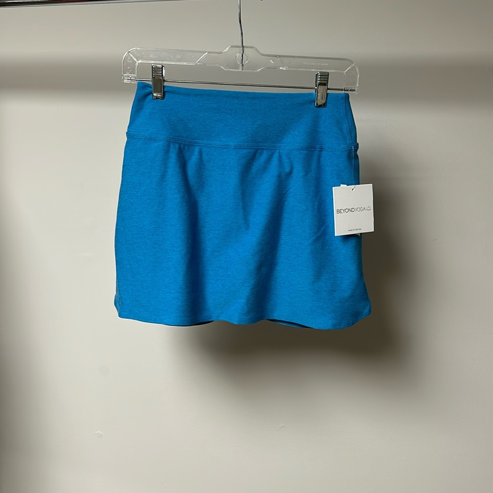 Beyond yoga movement skirt flower blue heather